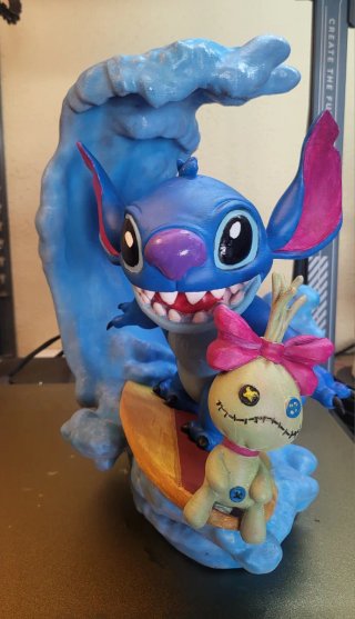 Diorama Stitch Surfeando