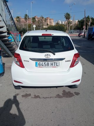 Toyota Yaris 2013