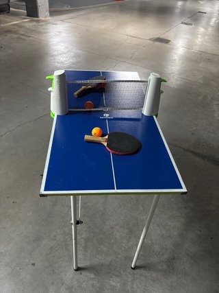 Mini mesa ping pong con palas y pelotas