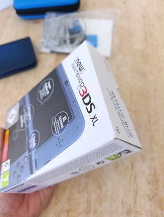 Nintendo New 3ds XL azul con caja