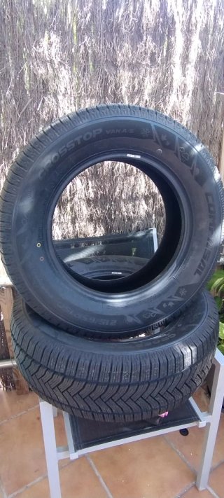 Neumáticos COMP/IS/ CROSSTOP VAN A/S 215/65R15 104