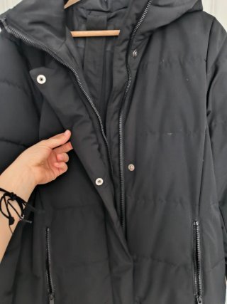 Abrigo plumífero largo Zara negro