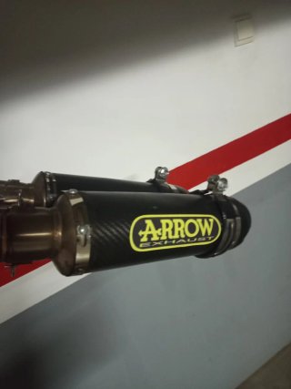 Escape Doble Carbono Arrow Yamaha FZ6