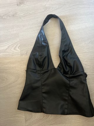 Top negro halter