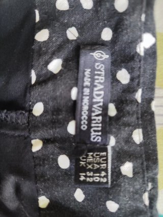 Falda corta lunares