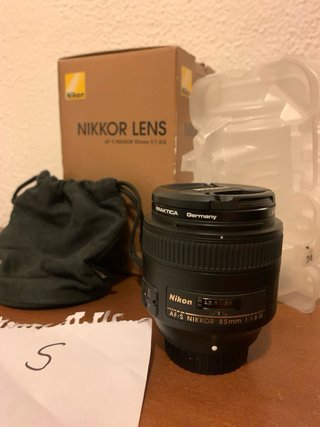 Nikon Nikkor AF-S 85mm f/1.8G (Caja + Extras)