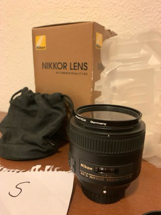 Nikon Nikkor AF-S 85mm f/1.8G (Caja + Extras)