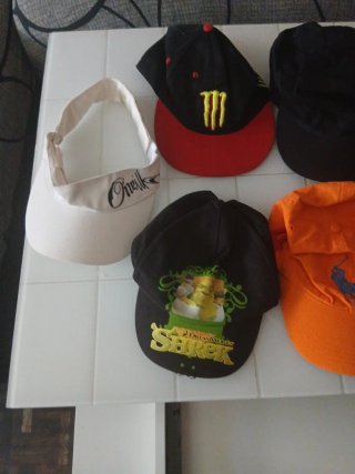 Gorras Variadas