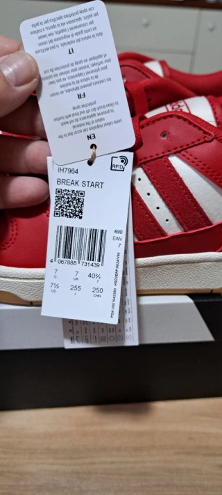 Scarpe Adidas Rosse e Bianche