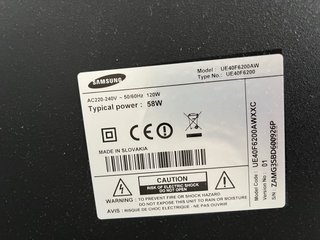 TV Samsung 40 Plata y Negro