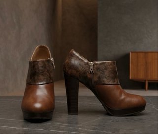 Botines de tacón alto marrones