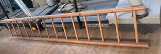 Escalera de entrenamiento madera
