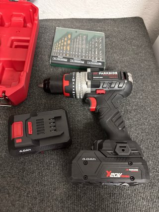 Taladro Percutor Parkside 20V 64Nm + Batería + Car