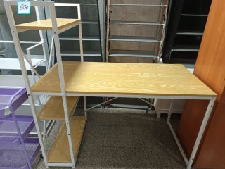 Mesa escritorio madera y metal