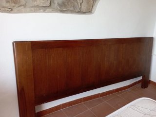 Cabecero madera maciza en Jimena de la frontera