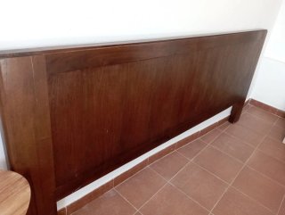 Cabecero madera maciza en Jimena de la frontera