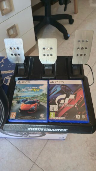 Volante Thrustmaster T248 PS5/PS4/PC + Pedali