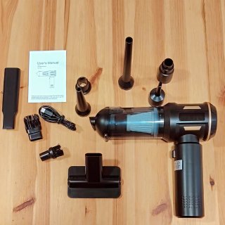 Aspirador de mano con accesorios