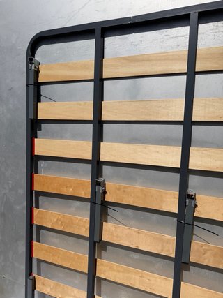 Somier 135x190cm Metal y Madera