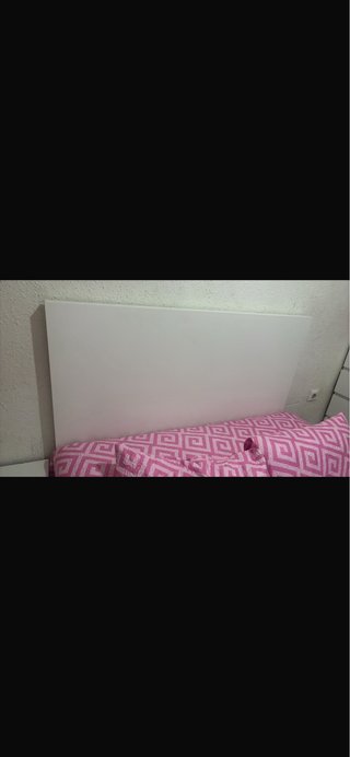 Cabezal de cama blanco