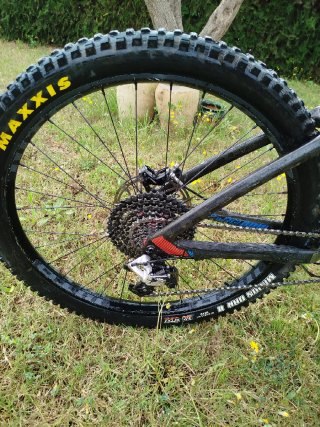 ¡ATENCIÓN! Vendo bicicleta FELT enduro MUY TOP