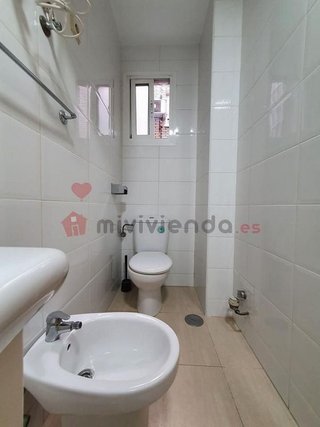 Estudio en alquiler en Arapiles en Madrid - Imagen 13