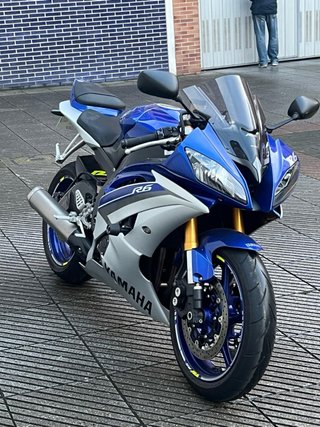 Yamaha R6 R Sportbike Azul/Gris