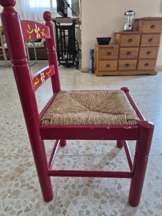 Silla Andaluza Roja con Flores♦️últimos dias♦️