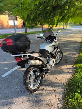 Honda Varadero 125cc Plata 2010