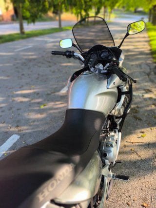 Honda Varadero 125cc Plata 2010