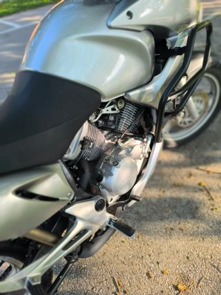 Honda Varadero 125cc Plata 2010