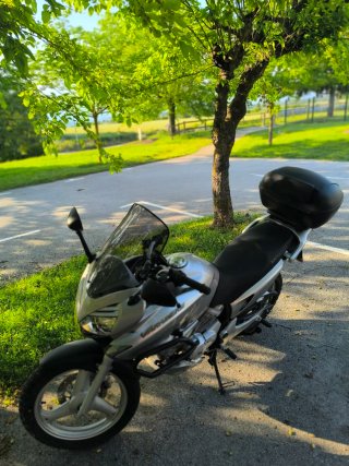 Honda Varadero 125cc Plata 2010