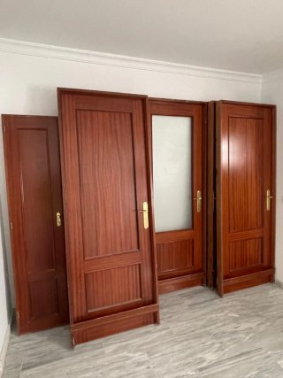 Puerta de paso madera 62 cm con marcó de 8