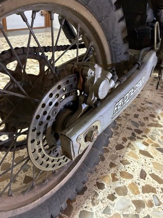 Husqvarna WRE 125 2T Enduro Negra