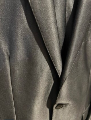 Traje gris hombre