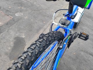 Se vende Bicicleta Montaña MTB 26” Azul