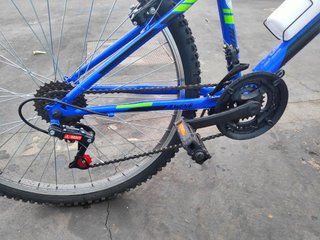 Se vende Bicicleta Montaña MTB 26” Azul
