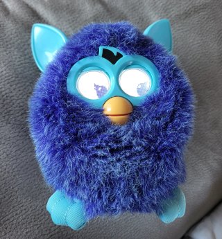 Furby azul interactivo