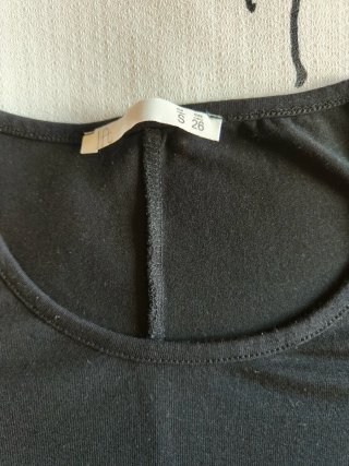 Vestido hombros descubiertos manga volantes