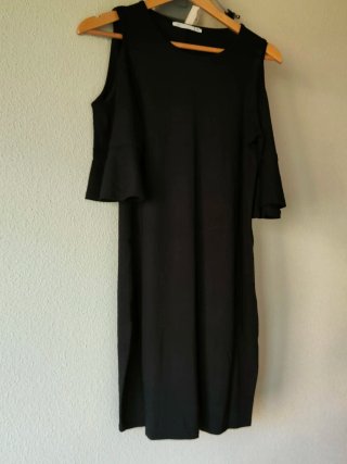 Vestido hombros descubiertos manga volantes