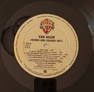 2 Vinilos de  Van Halen ( leer descripción)