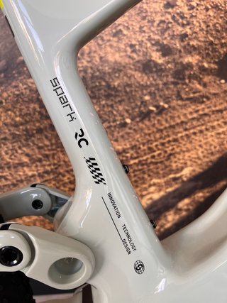 Bicicleta Scott Spark RC Team ISSUE