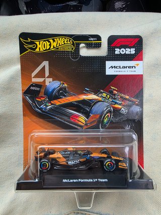 Hot Wheels McLaren Formula 1 Team 2025