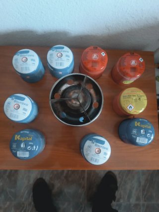 Hornillo camping + 10 bombonas gas