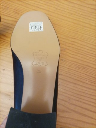 Zapatos de salón El Corte Inglés negros