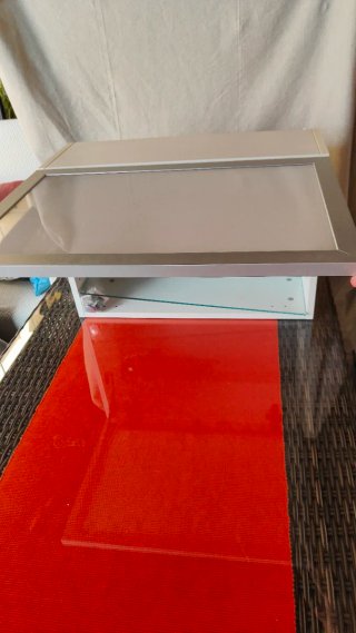 Mueble de baño Ikea blanco y cristal
