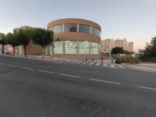 Local en 2 plantas en  alquiler en el campello