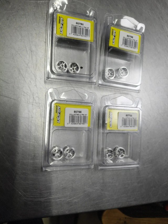 LOTE 4 BLISTER Llantas  Prorace Ultra 15 (80755)