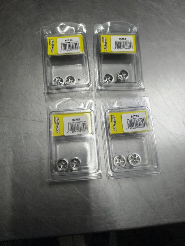 LOTE 4 BLISTER Llantas  Prorace Ultra 15 (80755)