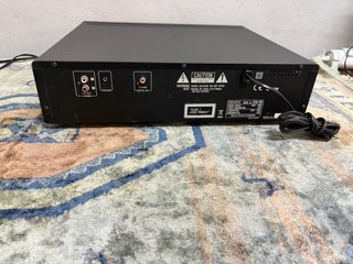 REPRODUCTOR 5CD DENON DCM 280